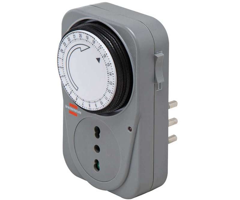 Presa bivalente con timer meccanico Brennenstuhl
