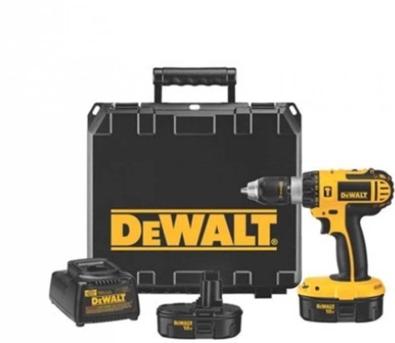 Trapano avvitatore Dewalt 13mm 18v con percussione dc725ka